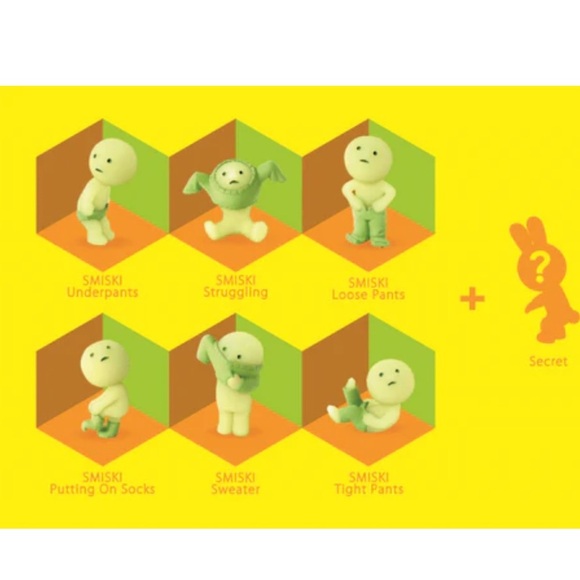 NWT Smiski Dressing Series blind box - Picture 3 of 6